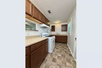 234 Jasmine Street, Lake Jackson, TX 77566 - Photo 7