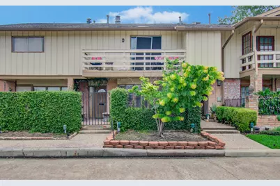 823 S Ripple Creek Drive, Houston, TX 77057 - Photo 1