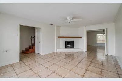 823 S Ripple Creek Drive, Houston, TX 77057 - Photo 7