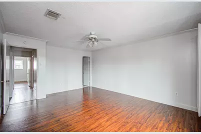 823 S Ripple Creek Drive, Houston, TX 77057 - Photo 31