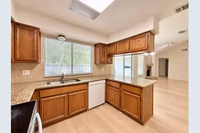 16 Rock Pine Court, The Woodlands, TX 77381 - Photo 11