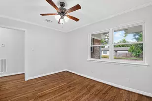 11227 Greenwillow St, Houston, TX 77035 - Photo 23