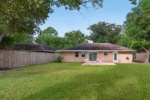 11227 Greenwillow St, Houston, TX 77035 - Photo 31