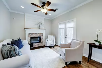 611 East 20th Street #Upper, Houston, TX 77008 - Photo 7