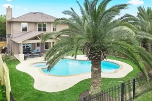 3288 Gladewater Ln, League City, TX 77573 - Photo 7