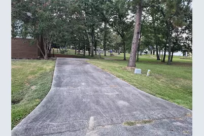 330 Holiday Lane, Coldspring, TX 77331 - Photo 5