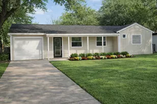 1406 4th Ave N, Texas City, TX 77590 - Photo 1