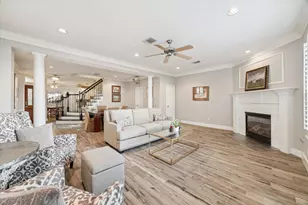 5242 Eigel St, Houston, TX 77007 - Photo 3