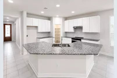 1023 Valley Crest Lane, La Marque, TX 77568 - Photo 9