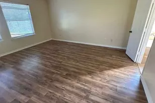 5718 Straight Way, Houston, TX 77339 - Photo 7