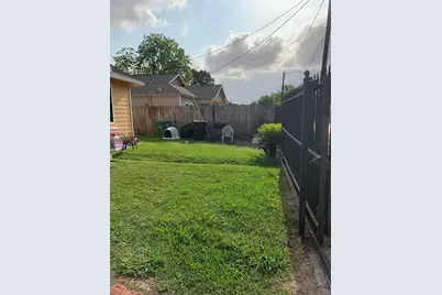 4210 Oats Street, Houston, TX 77020 - Photo 3