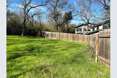 1196 Em Franklin Avenue, Austin, TX 78721 - Photo 5