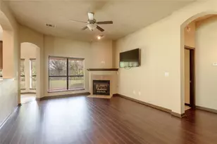 107 Enfield Ct, Huntsville, TX 77320 - Photo 7