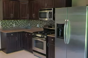 107 Enfield Ct, Huntsville, TX 77320 - Photo 17