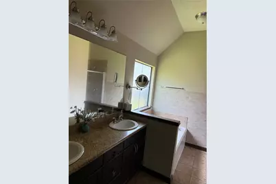 107 Enfield Court, Huntsville, TX 77320 - Photo 13