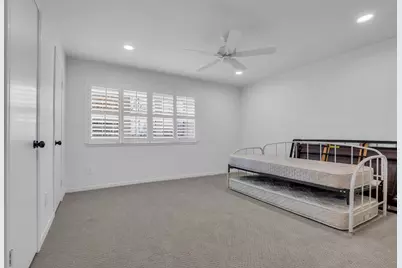 10355 Longmont Drive, Houston, TX 77042 - Photo 25