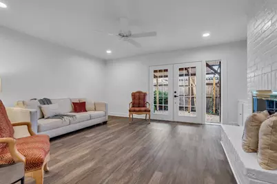 10355 Longmont Drive, Houston, TX 77042 - Photo 5