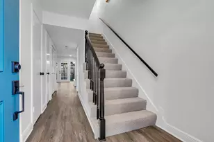 10355 Longmont Dr, Houston, TX 77042 - Photo 19