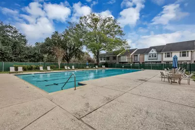 10355 Longmont Drive, Houston, TX 77042 - Photo 39