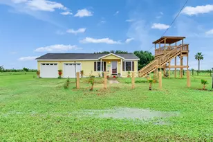 1222 Madison Ave, Port Bolivar, TX 77650 - Photo 3