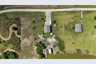 540 Bayou Avenue, Anahuac, TX 77514 - Photo 25