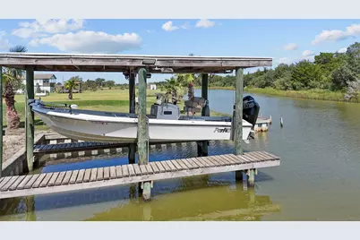 540 Bayou Avenue, Anahuac, TX 77514 - Photo 27