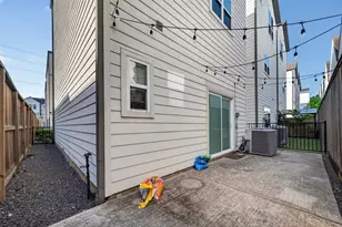 407 N Nagle St, Houston, TX 77003 - Photo 39