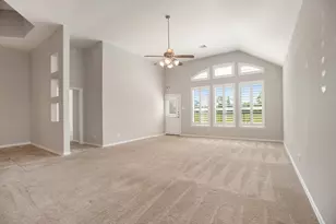 2502 Bay Hill Dr, Baytown, TX 77523 - Photo 3