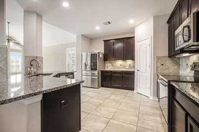 2502 Bay Hill Drive, Baytown, TX 77523 - Photo 9