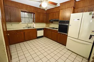 3804 Shady Ln, Santa Fe, TX 77517 - Photo 7