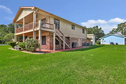600 Sam Houston Loop, Point Blank, TX 77364 - Photo 1