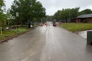 2302 Kent St, Bryan, TX 77802 - Photo 3