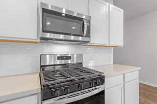 210 Orchard Laurel Dr, Alvin, TX 77511 - Photo 5