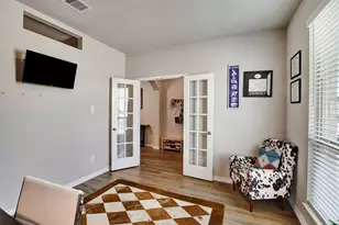 1011 Davy St, Brenham, TX 77833 - Photo 7