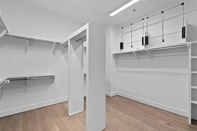 8711 Park Kolbe Lane, Houston, TX 77080 - Photo 17