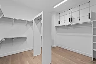 8711 Park Kolbe Ln, Houston, TX 77080 - Photo 17