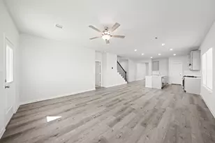 17218 White Peace Dr, Waller, TX 77484 - Photo 19