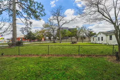 6515 Lloyd Street, Houston, TX 77022 - Photo 23