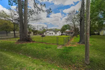 6515 Lloyd Street, Houston, TX 77022 - Photo 21