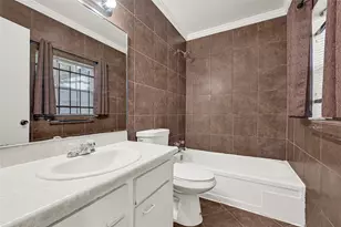 7064 Jetty Ln, Houston, TX 77072 - Photo 19