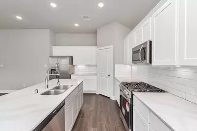 10622 Cascade Creek Drive, Rosharon, TX 77583 - Photo 5