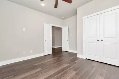 10622 Cascade Creek Drive, Rosharon, TX 77583 - Photo 11