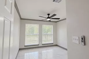 405 Post Oak Dr, Baytown, TX 77520 - Photo 13
