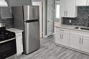 7011 Hillsboro St, Houston, TX 77020 - Photo 1