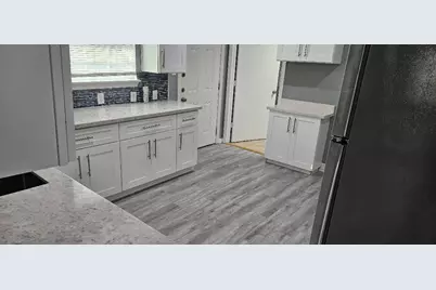 7011 Hillsboro Street, Houston, TX 77020 - Photo 3