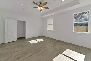939 Lake View Dr, Montgomery, TX 77356 - Photo 17
