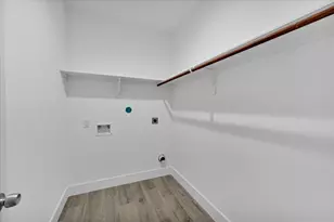 939 Lake View Dr, Montgomery, TX 77356 - Photo 29