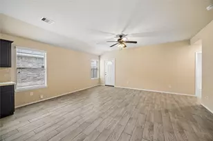 16522 Silla Ridge Ct, Houston, TX 77049 - Photo 7