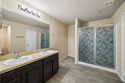 16522 Silla Ridge Court, Houston, TX 77049 - Photo 13
