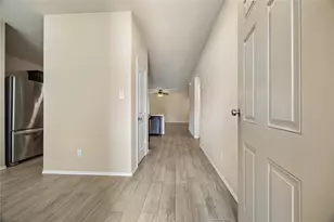 16522 Silla Ridge Ct, Houston, TX 77049 - Photo 3